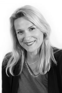Emmanuelle Ollivier gérante de l'Agence d'hote et hotesse evenementielle Manala basée à Lille (haut-de-france)
